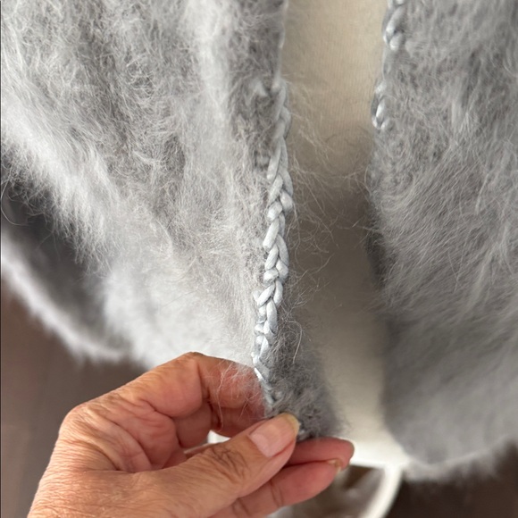 Soft Fuzzy Gray 💯 angora Cardigan, hand knitted - Picture 13 of 16